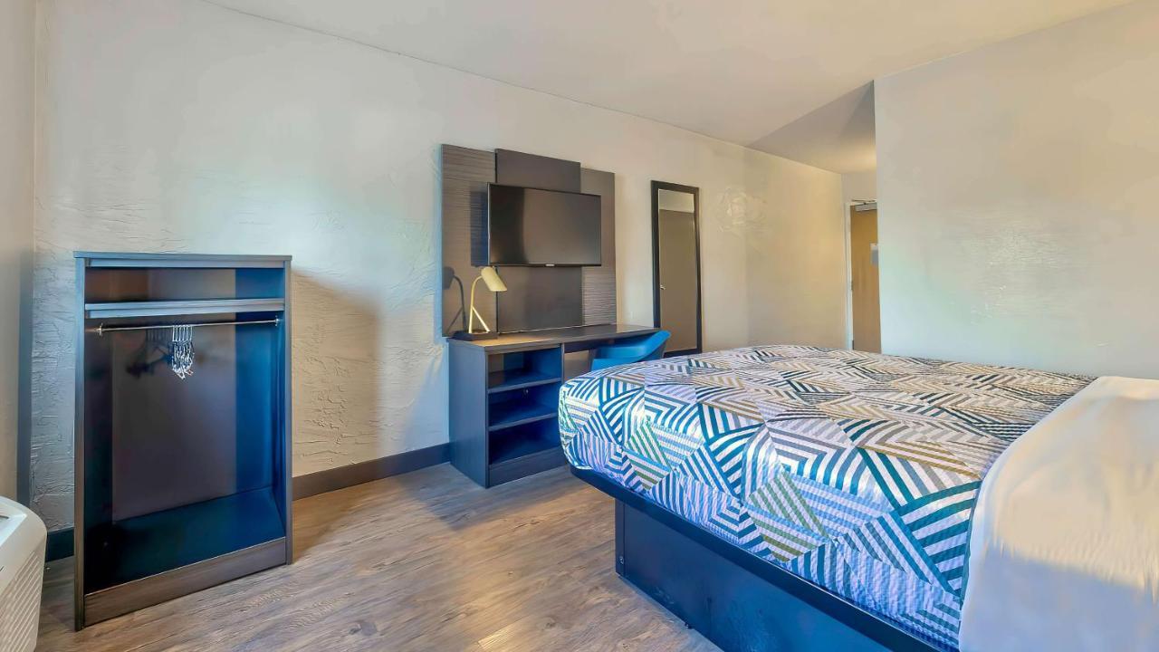 Motel 6-Milwaukee, Wi - Glendale Екстериор снимка