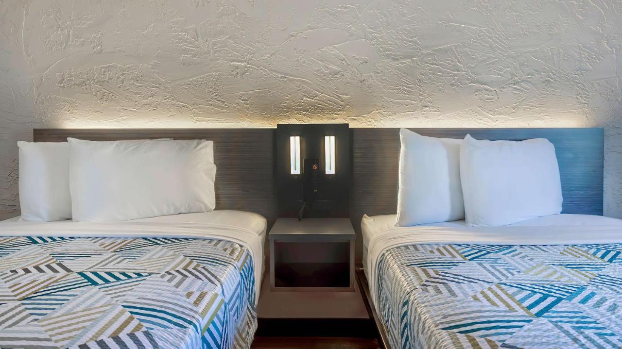 Motel 6-Milwaukee, Wi - Glendale Екстериор снимка