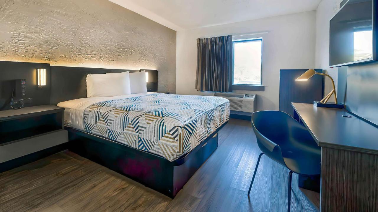 Motel 6-Milwaukee, Wi - Glendale Екстериор снимка
