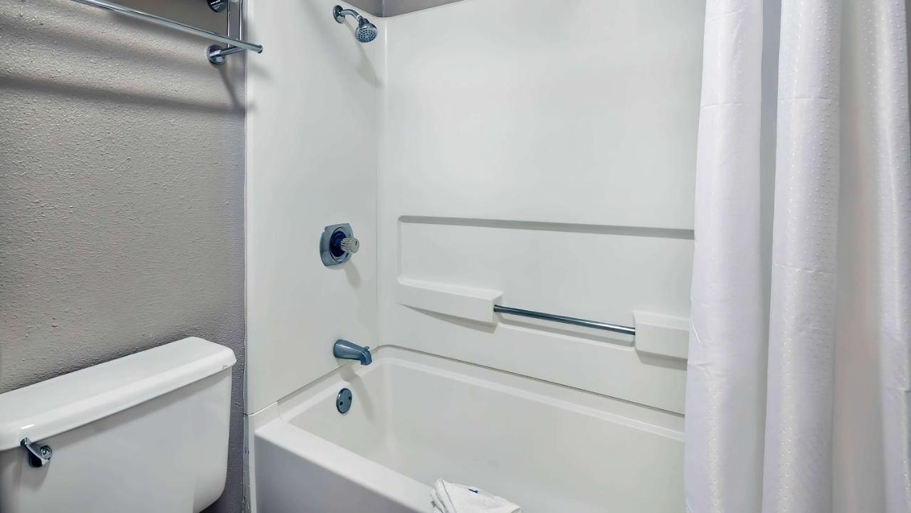 Motel 6-Milwaukee, Wi - Glendale Екстериор снимка