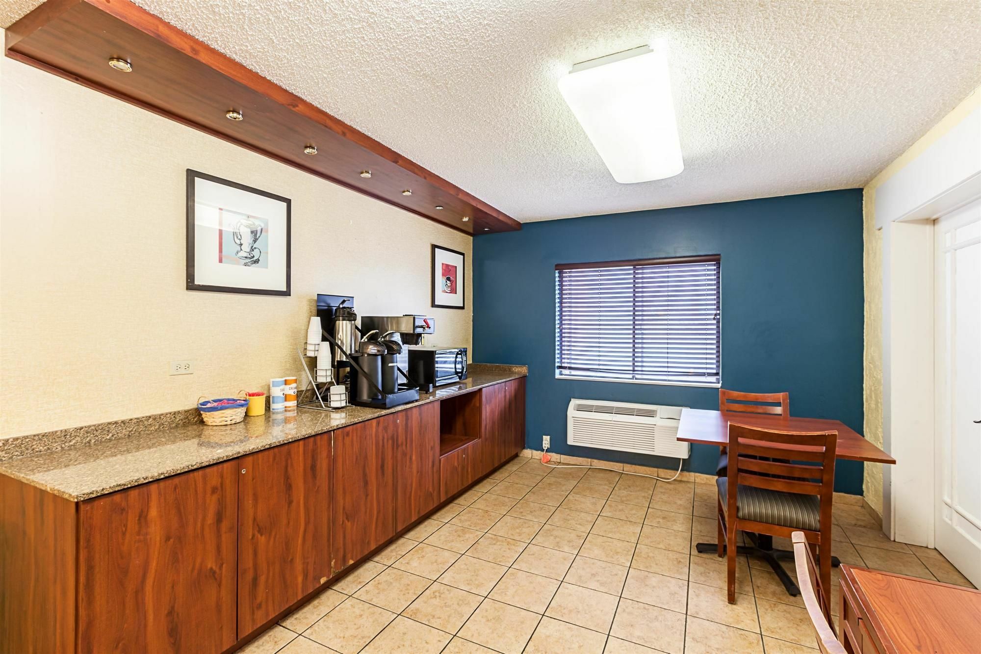 Motel 6-Milwaukee, Wi - Glendale Екстериор снимка